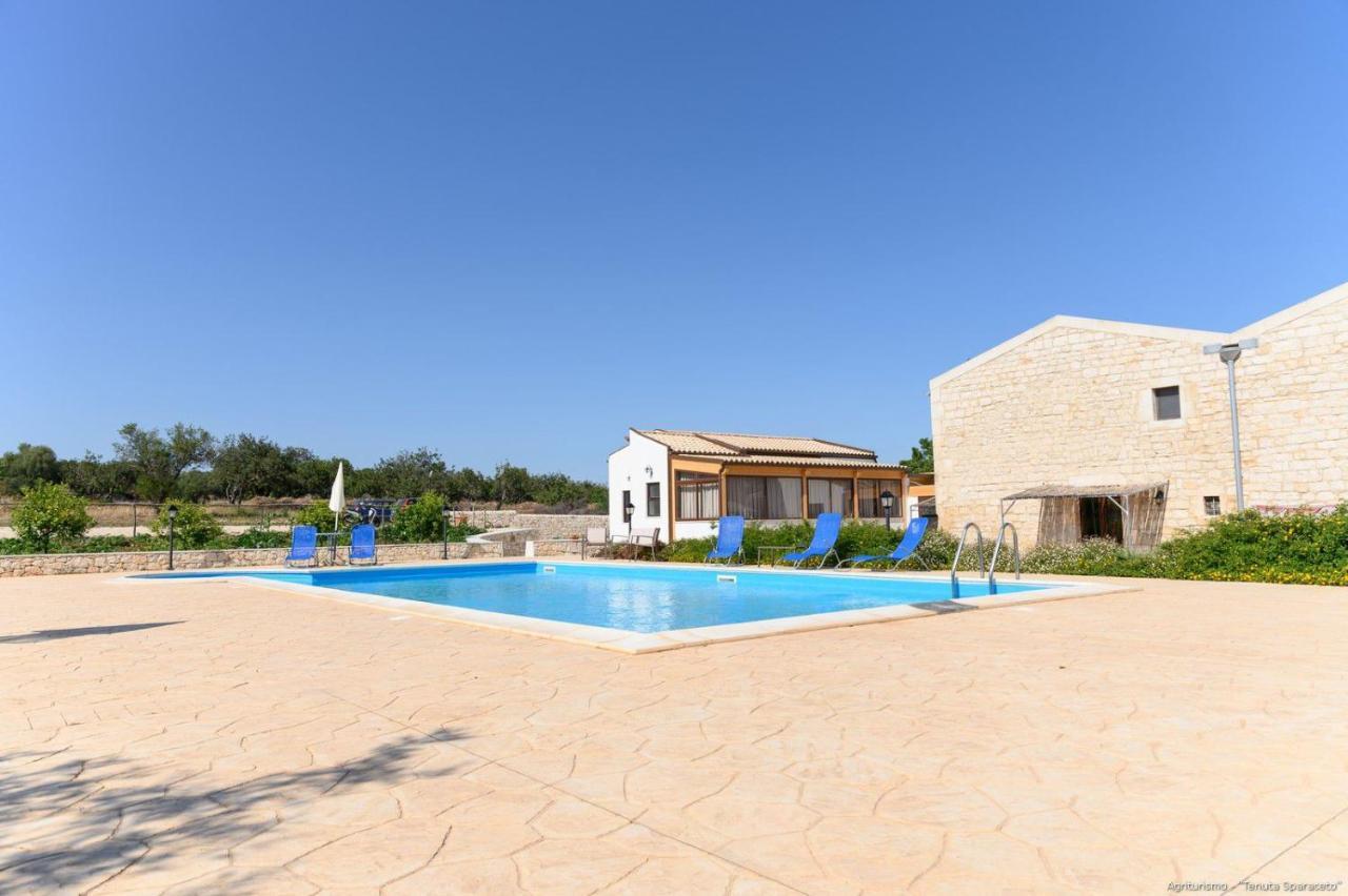 מודיקה Agriturismo Tenuta Sparaceto מראה חיצוני תמונה