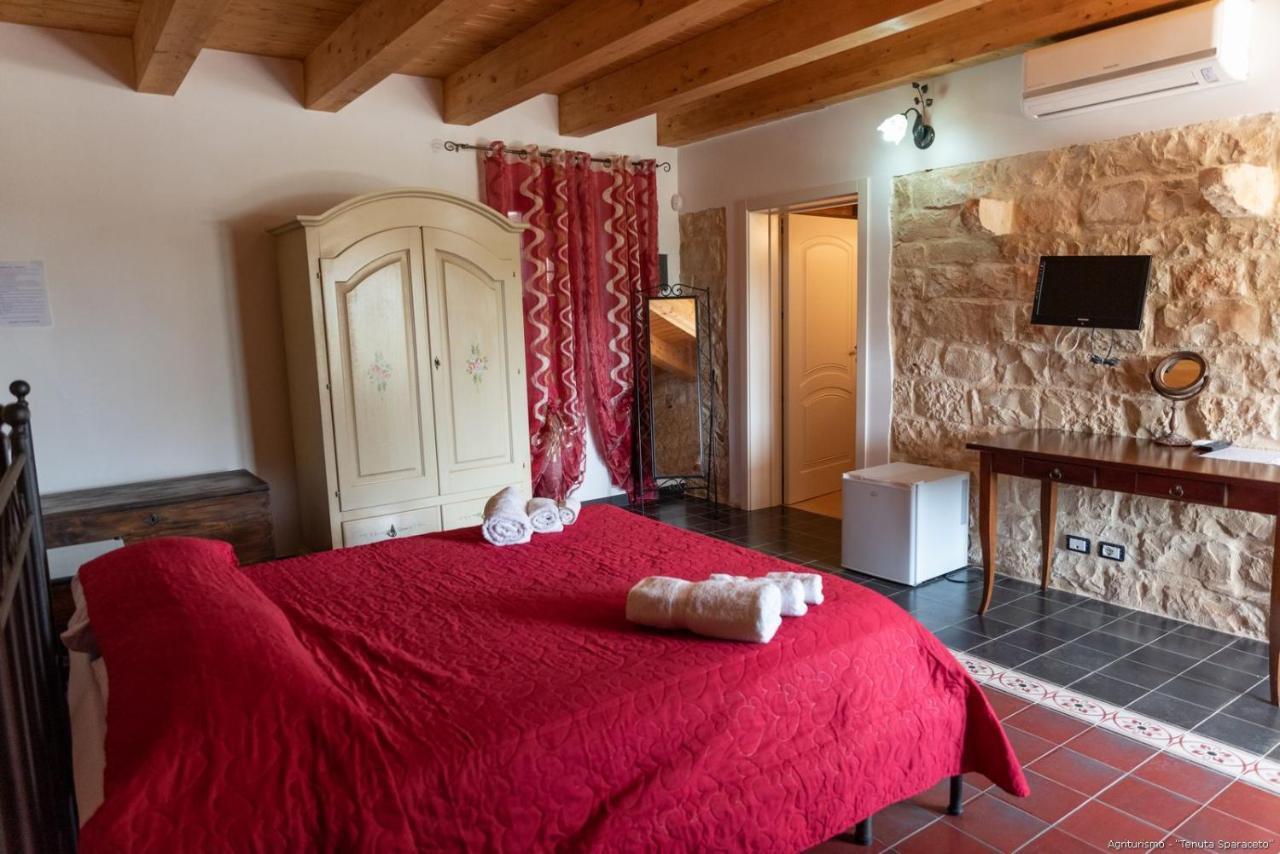 מודיקה Agriturismo Tenuta Sparaceto מראה חיצוני תמונה