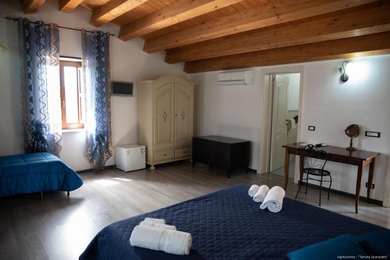 מודיקה Agriturismo Tenuta Sparaceto מראה חיצוני תמונה